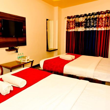 Townhouse Mk Hotel จิกมากาลูร์ ภายนอก รูปภาพ
