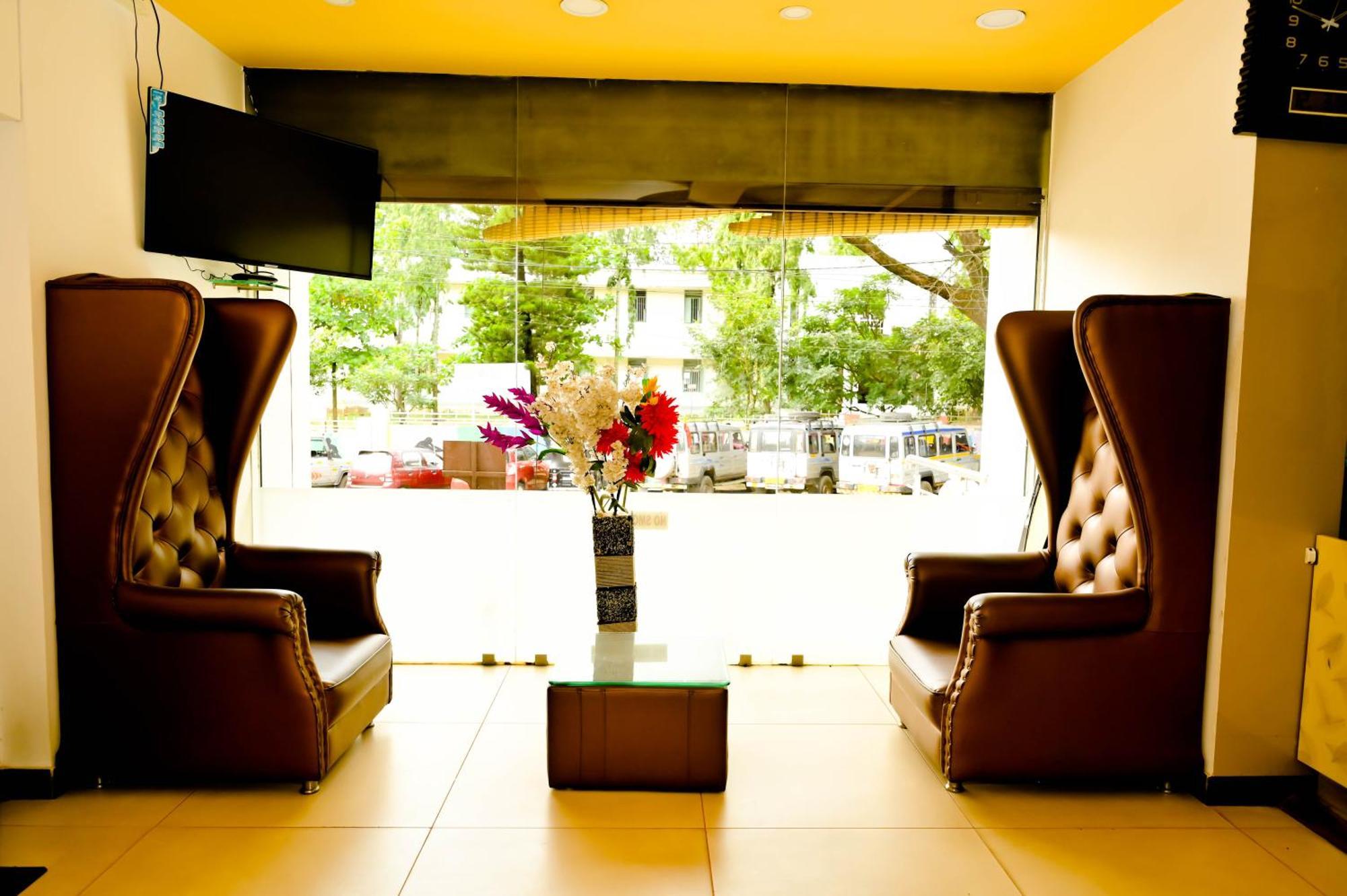 Townhouse Mk Hotel จิกมากาลูร์ ภายนอก รูปภาพ