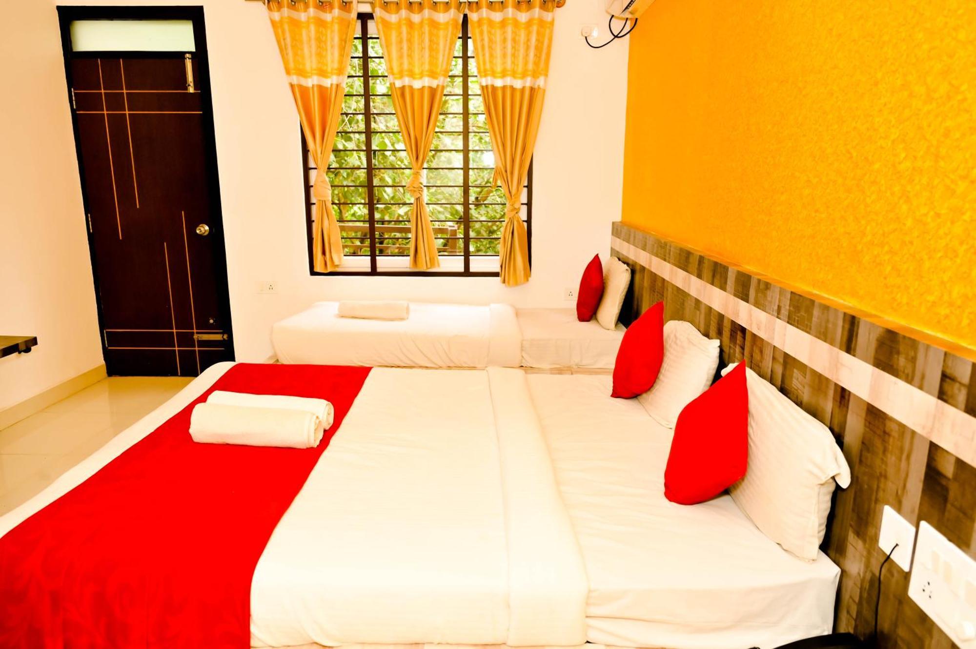 Townhouse Mk Hotel จิกมากาลูร์ ภายนอก รูปภาพ