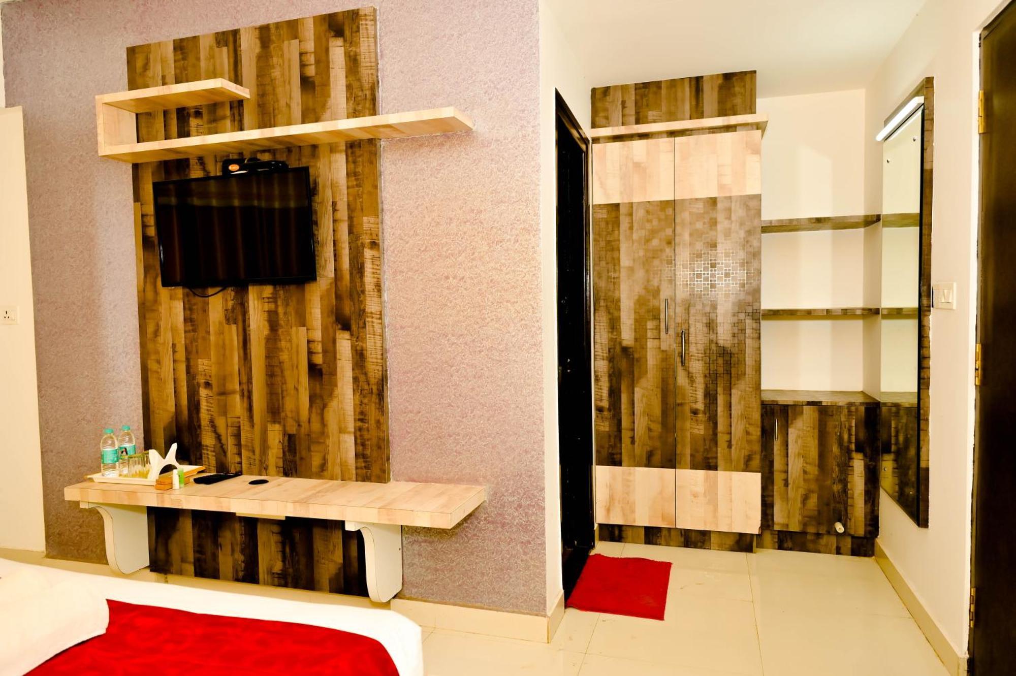 Townhouse Mk Hotel จิกมากาลูร์ ภายนอก รูปภาพ